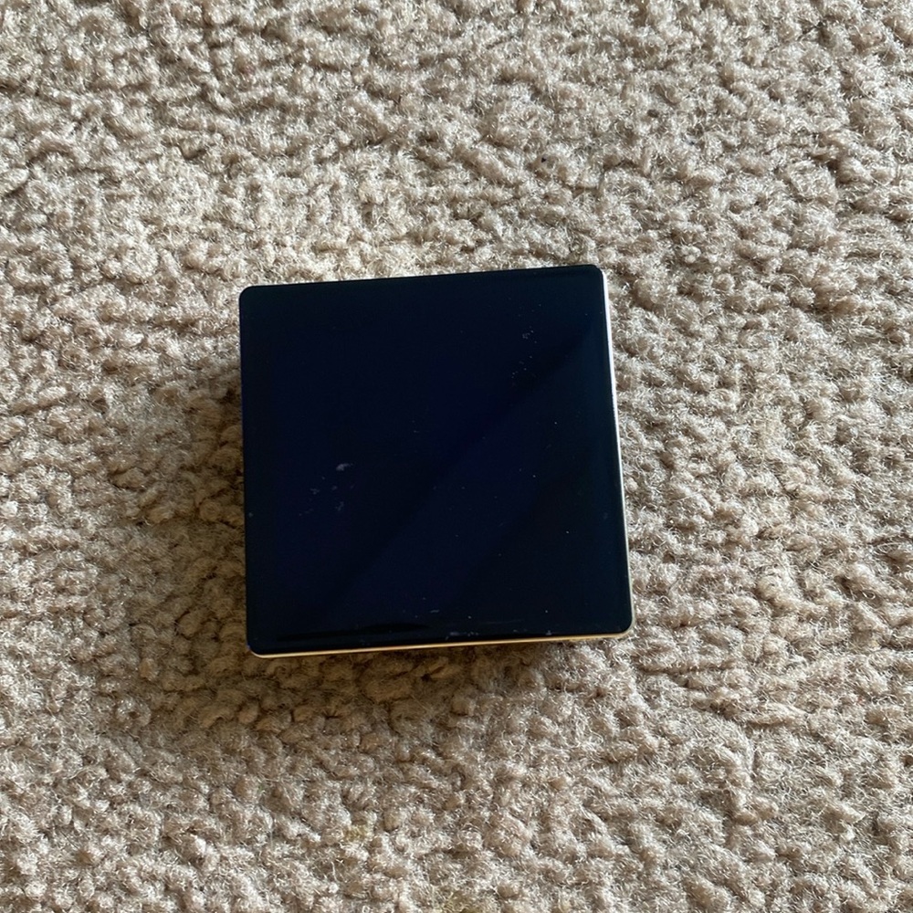 Like new Cle De Peau Beaute ombré powder eye shimmer - 212